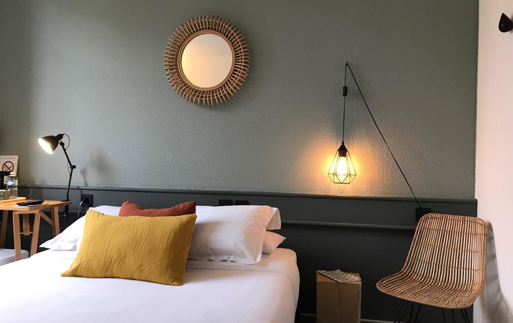 chambre classique hotel de France Saint Pol